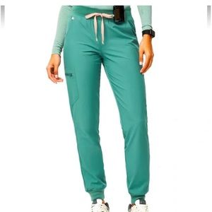 Figs freeX joggers S eucalyptus green